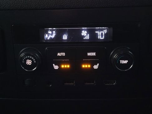 Used 2017 GMC Yukon XL Denali w/ Open Road Package image 20