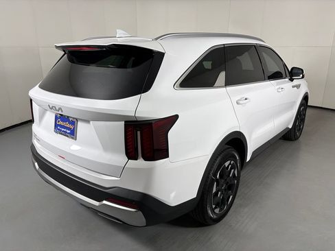 New 2026 Kia Sorento S w/ S Panoramic Sunroof Package FWD image 8