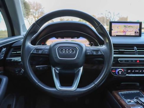 Used 2018 Audi Q7 3.0T Prestige w/ Prestige Package image 33