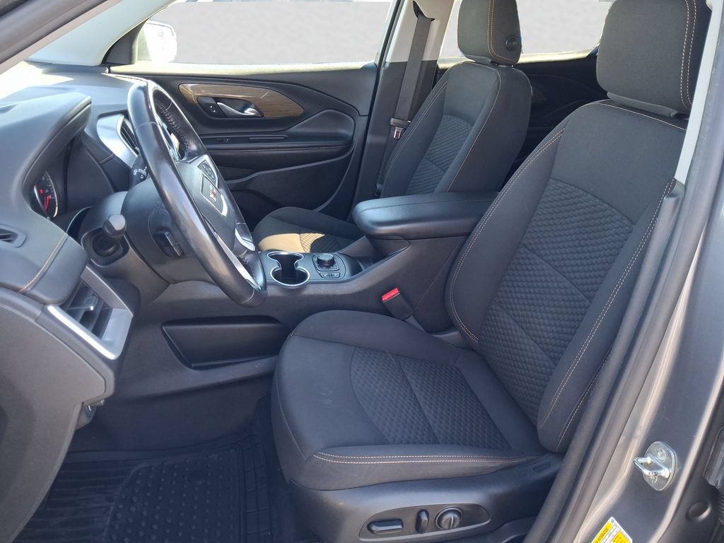 Used 2020 GMC Terrain SLE w/ Driver Convenience Package AWD/4WD image 10