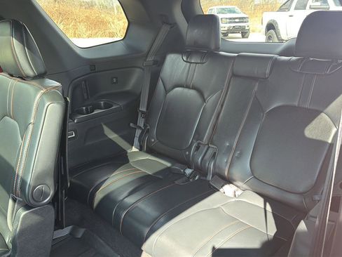 Used 2024 Honda Pilot TrailSport image 12