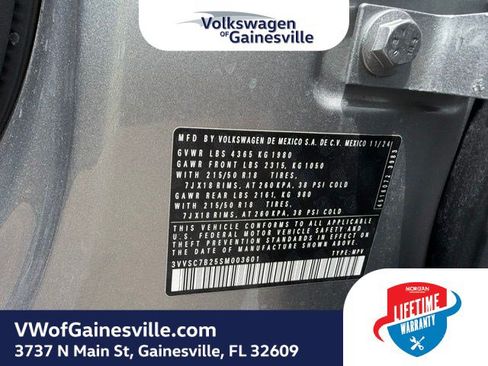 Used 2025 Volkswagen Taos SE FWD image 30