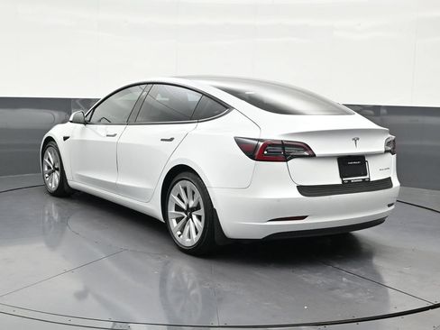 Used 2021 Tesla Model 3 Long Range AWD/4WD image 3