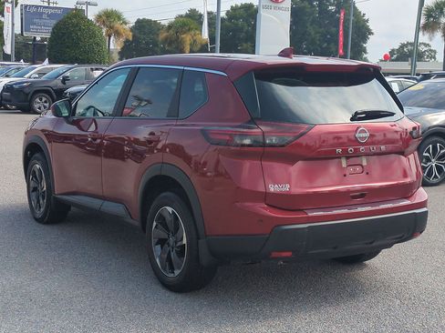 Used 2026 Nissan Rogue SV FWD image 5