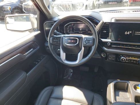 Used 2025 GMC Sierra 1500 SLT image 14