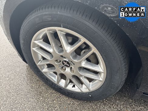 Used 2013 Ford Mustang Premium image 7