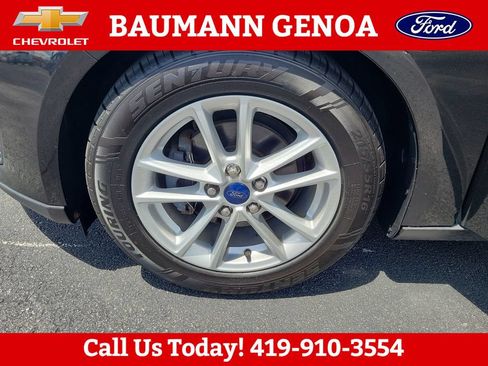 Used 2015 Ford Focus SE FWD image 27