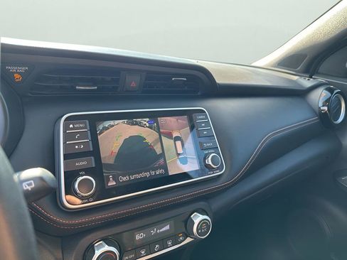 Used 2019 Nissan Kicks SR w/ Exterior Package image 37