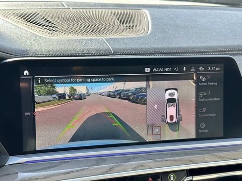 Used 2022 BMW X7 xDrive40i w/ Premium Package AWD/4WD image 13
