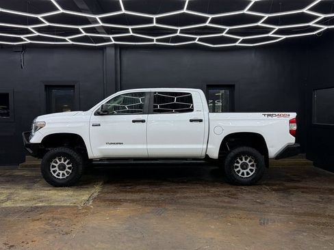 Used 2018 Toyota Tundra SR5 w/ TRD Off Road Package image 5