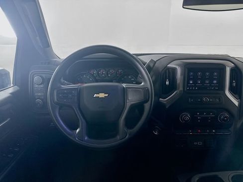 Used 2025 Chevrolet Silverado 2500 Custom image 21