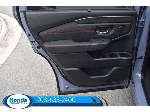 New 2026 Honda Pilot Black Edition image 29