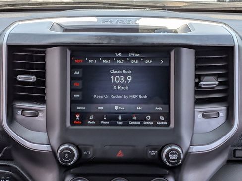Used 2021 RAM 1500 Big Horn AWD/4WD image 29