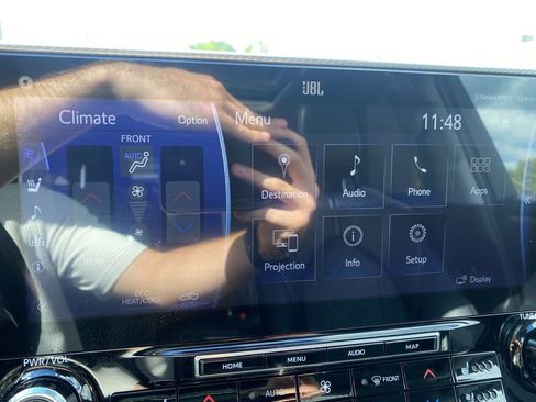 Used 2021 Toyota Highlander Platinum image 19