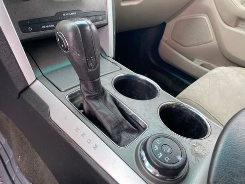 Used 2014 Ford Explorer Base image 8
