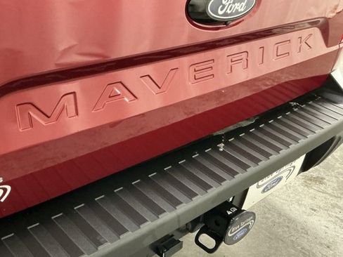 Used 2025 Ford Maverick XLT w/ XLT Luxury Package image 6