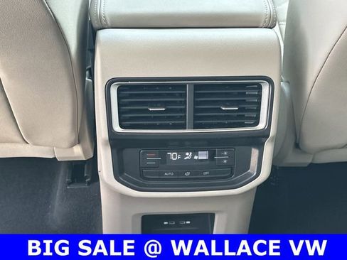 Certified 2025 Volkswagen Atlas SE FWD image 14