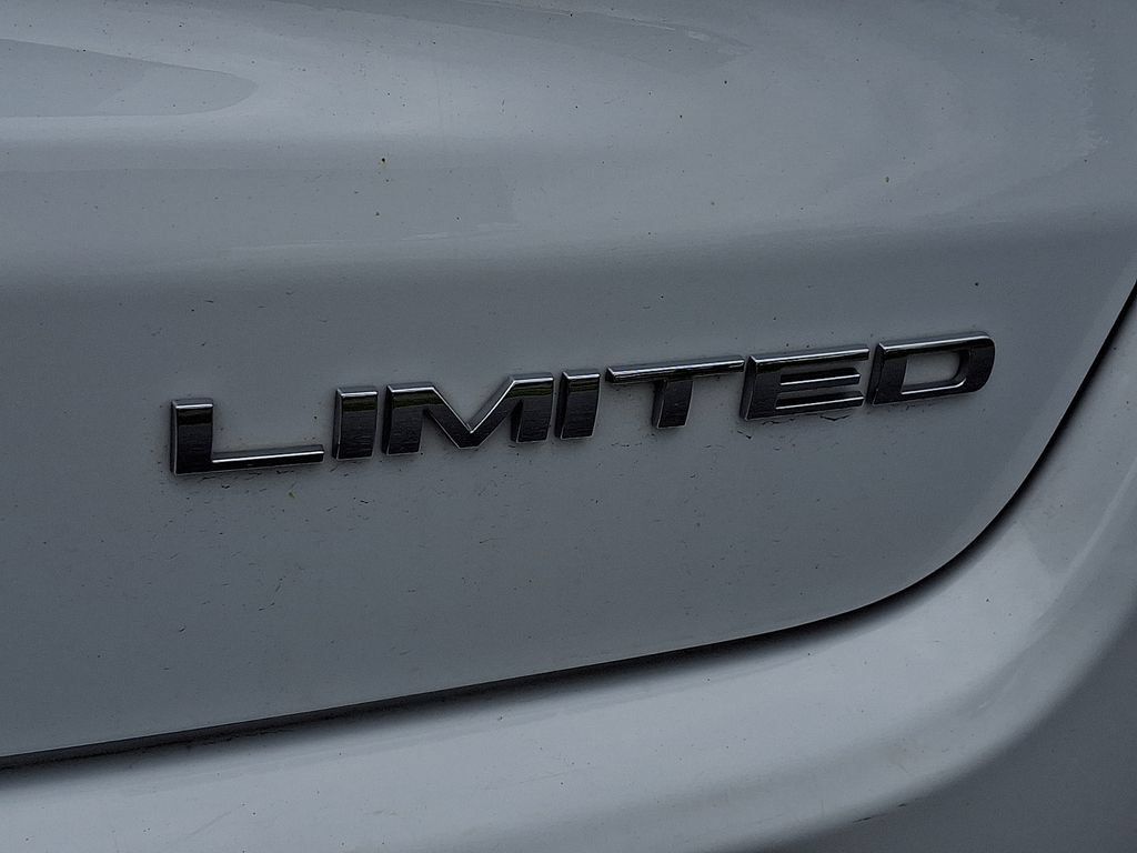 Used 2025 Jeep Compass Limited AWD/4WD image 31