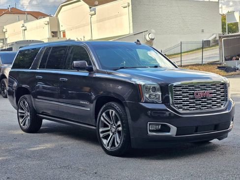 Used 2018 GMC Yukon XL Denali w/ Denali Ultimate Package RWD image 9