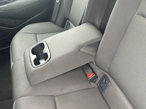 Used 2025 Toyota Corolla LE image 35