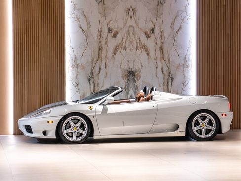 Used 2004 Ferrari 360 Spider image 5