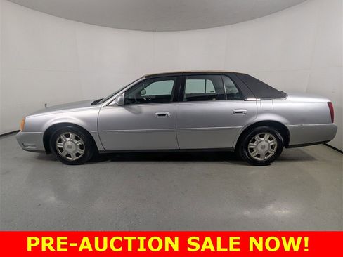 Used 2002 Cadillac De Ville w/ Comfort/Convenience Pkg image 4