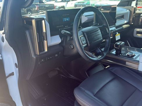 Used 2025 GMC Hummer EV 3X AWD/4WD image 12