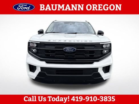 Used 2025 Ford Expedition Active AWD/4WD image 9