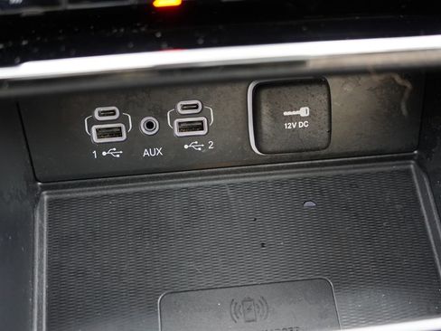 Certified 2024 Jeep Grand Cherokee L Limited w/ Luxury Tech Group II image 34