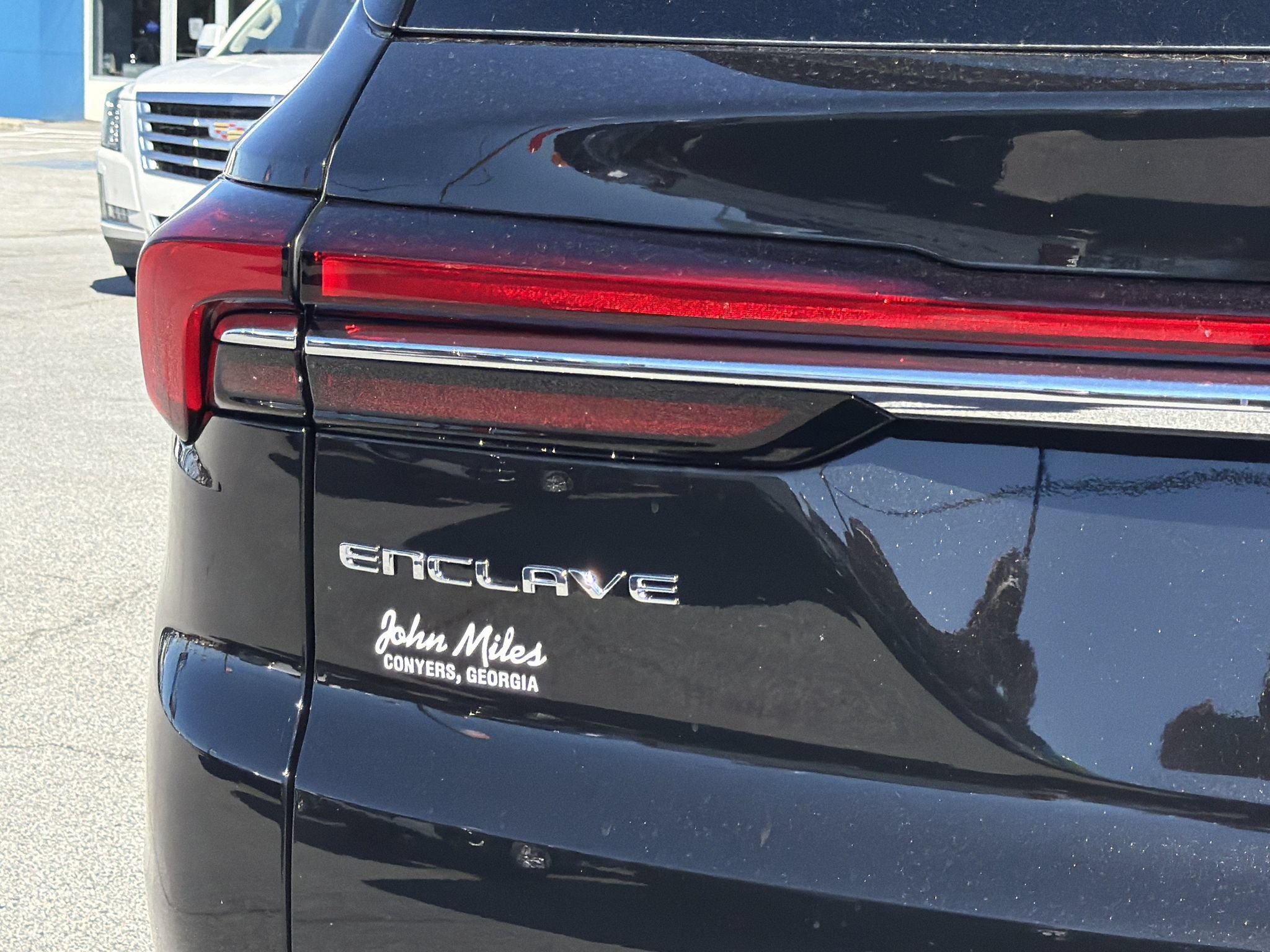 New 2027 Buick Enclave Preferred w/ LPO, Floor Liner Package FWD image 24