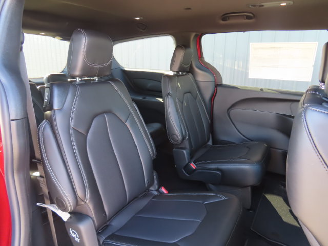 New 2027 Chrysler Pacifica Select AWD/4WD image 29