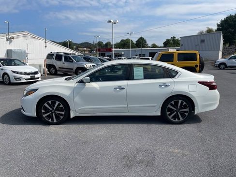 Used 2017 Nissan Altima 2.5 SR image 5