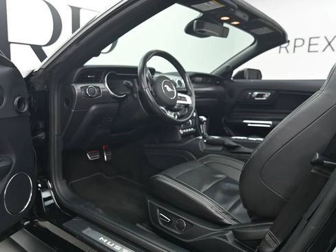 Used 2019 Ford Mustang GT Premium w/ GT Performance Package RWD image 31