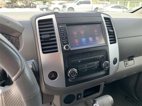 Used 2019 Nissan Frontier SV image 23