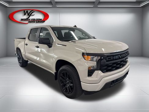 New 2026 Chevrolet Silverado 1500 Custom w/ LPO, Dark Essentials Package AWD/4WD image 3