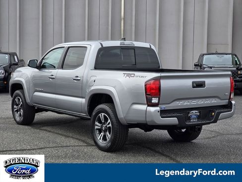 Used 2019 Toyota Tacoma TRD Sport w/ Technology Package image 2