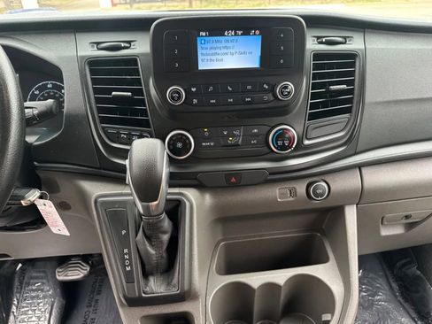 Used 2021 Ford Transit 350 XLT image 22