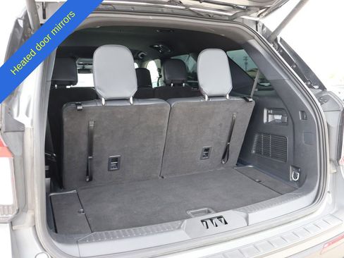 Used 2025 Ford Explorer ST-Line w/ ST-Line Street Pack AWD/4WD image 16