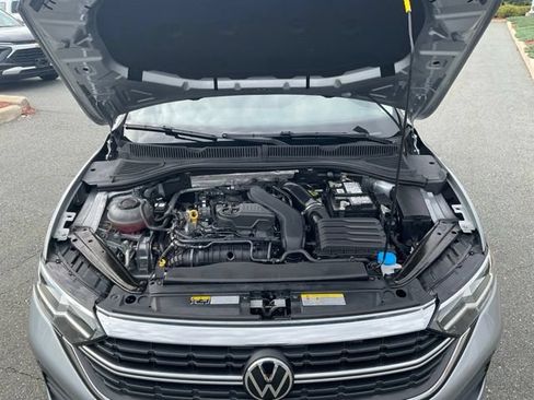Used 2024 Volkswagen Jetta SE FWD image 20