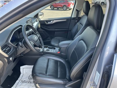 Used 2022 Ford Escape SEL w/ Technology Package image 14