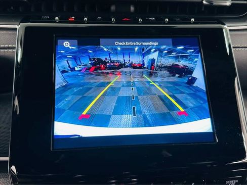 Certified 2023 Jeep Grand Cherokee Altitude image 12