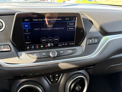 Used 2021 Chevrolet Blazer LT image 23