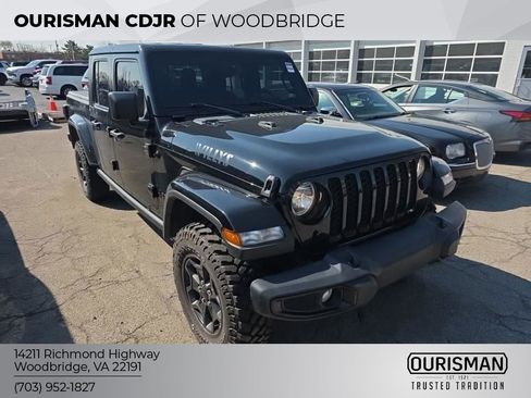 Used 2022 Jeep Gladiator Willys image 3