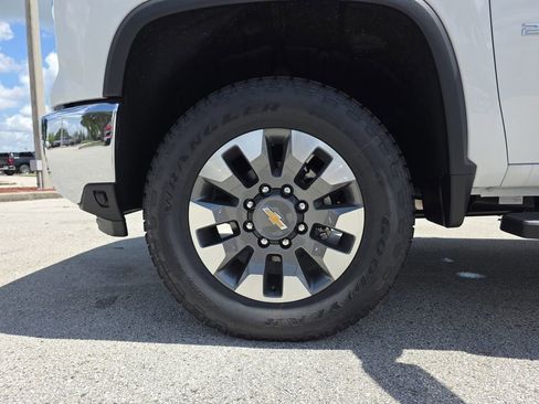 New 2025 Chevrolet Silverado 2500 LT w/ Safety Package image 22