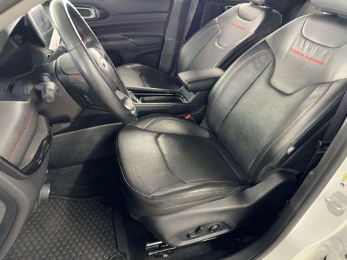 Used 2022 Jeep Compass Trailhawk w/ Trailhawk Elite Group image 5