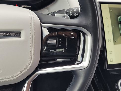 Used 2023 Land Rover Range Rover Sport SE image 23