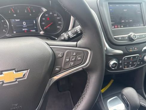 Used 2024 Chevrolet Equinox LT FWD image 18