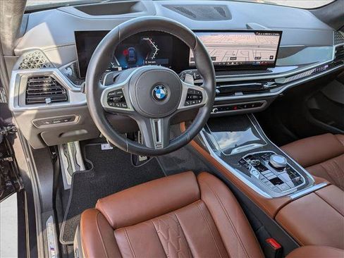 Used 2025 BMW X7 M60i w/ Executive Package AWD/4WD image 10