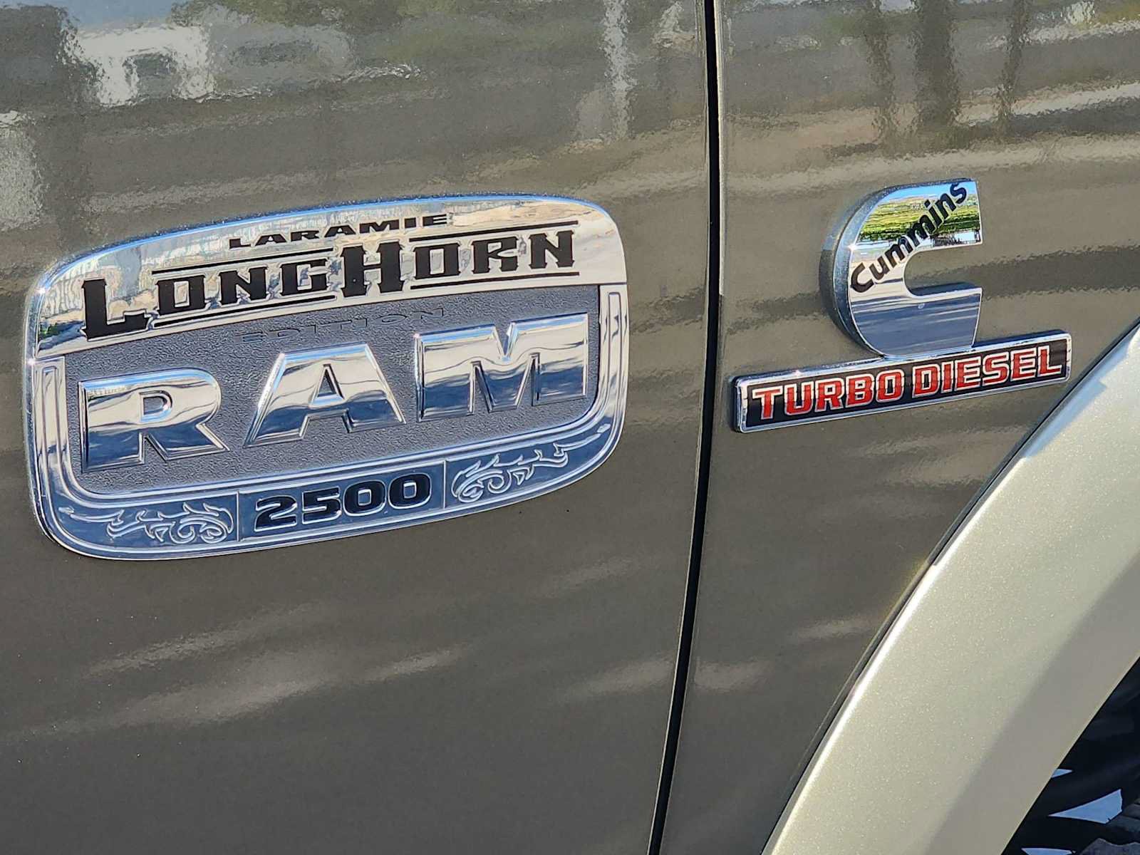 Used 2015 RAM 2500 Longhorn w/ Convenience Group AWD/4WD image 22