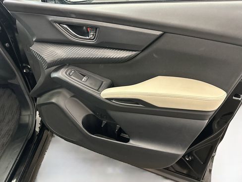 Used 2025 Subaru Ascent Premium image 34